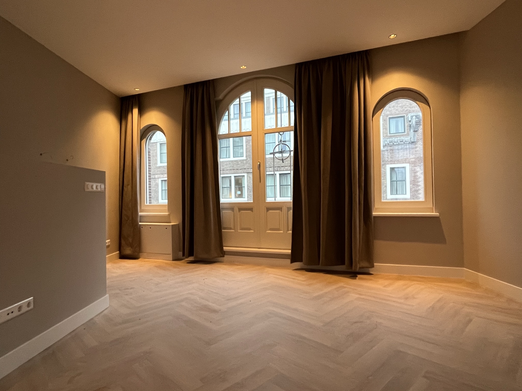Nieuwezijds Voorburgwal 320