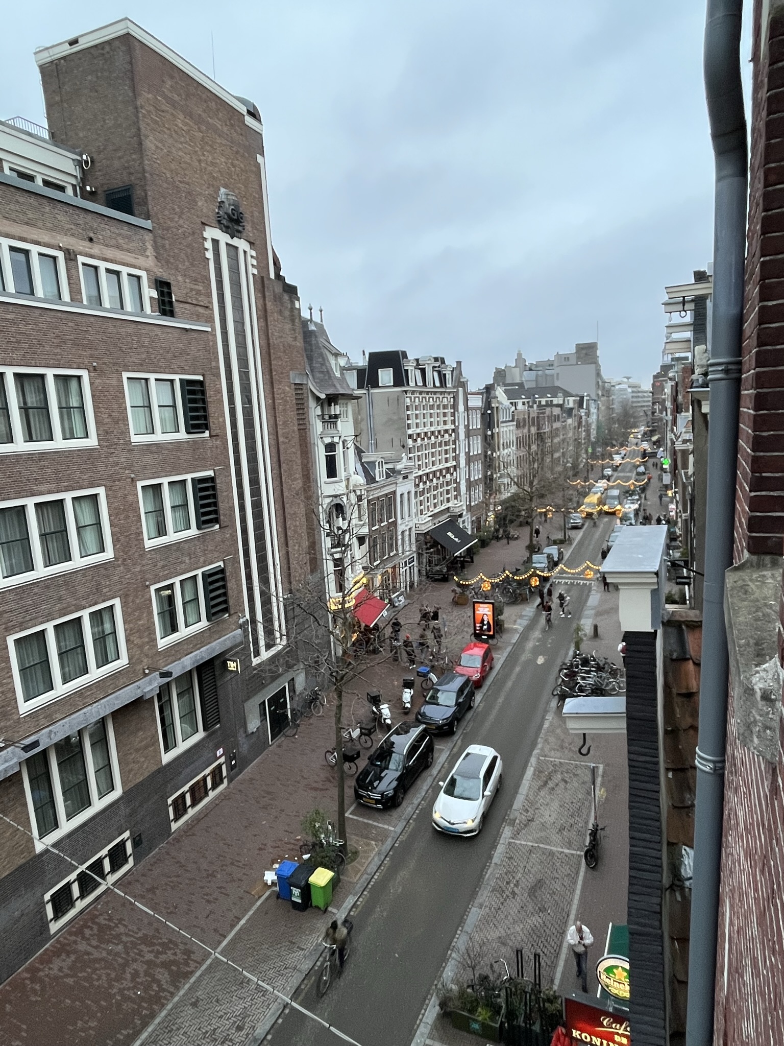 Nieuwezijds Voorburgwal 320