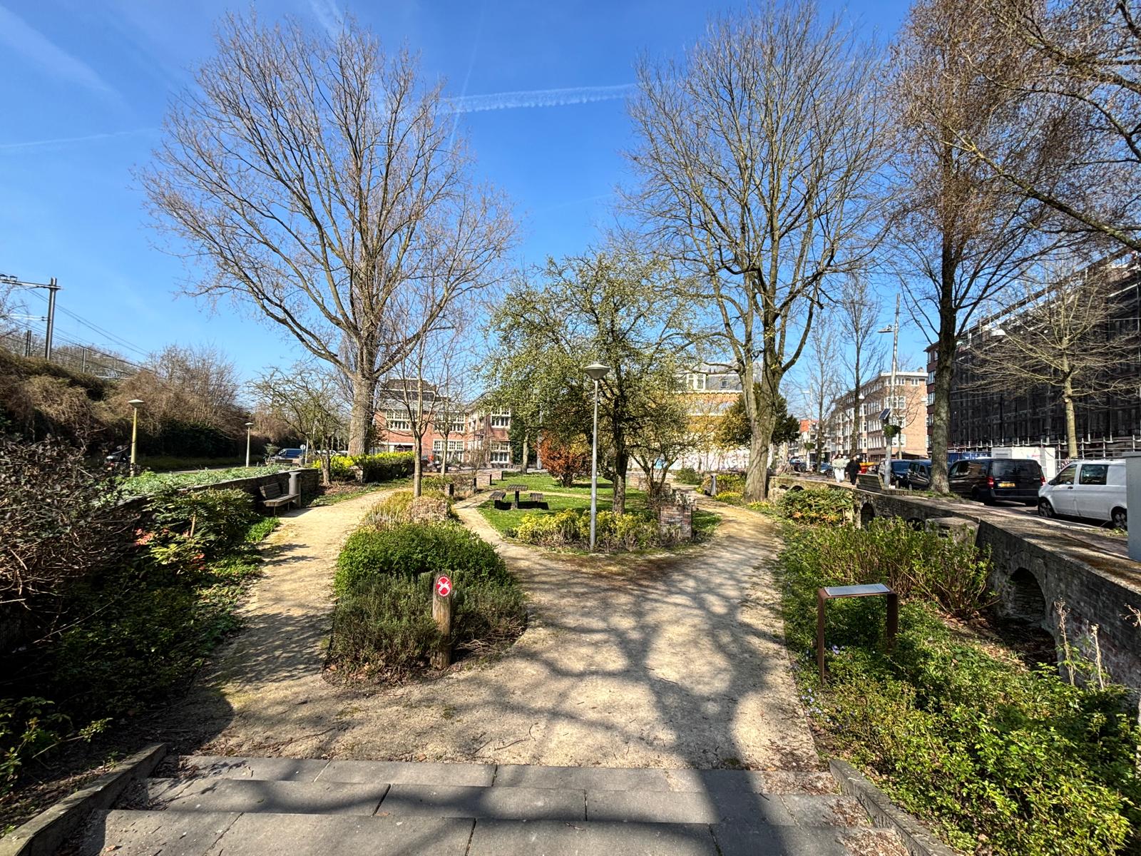 Spaarndammerstraat 28-B